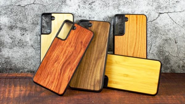 Samsung Galaxy S 21 Plus Handyhülle aus Holz